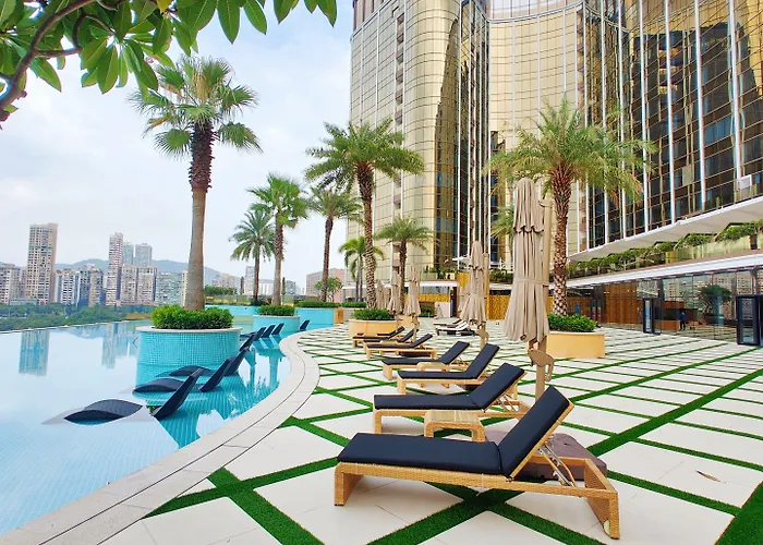 Yoho Treasure Island Hotel