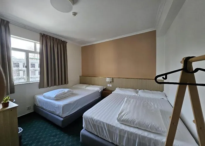 Man Va Hotel